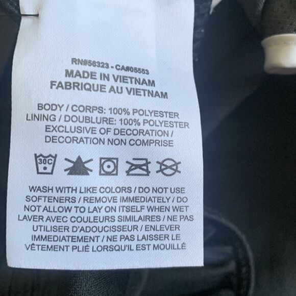 Nike woman’s running shorts with underwear - Picture 4 of 4